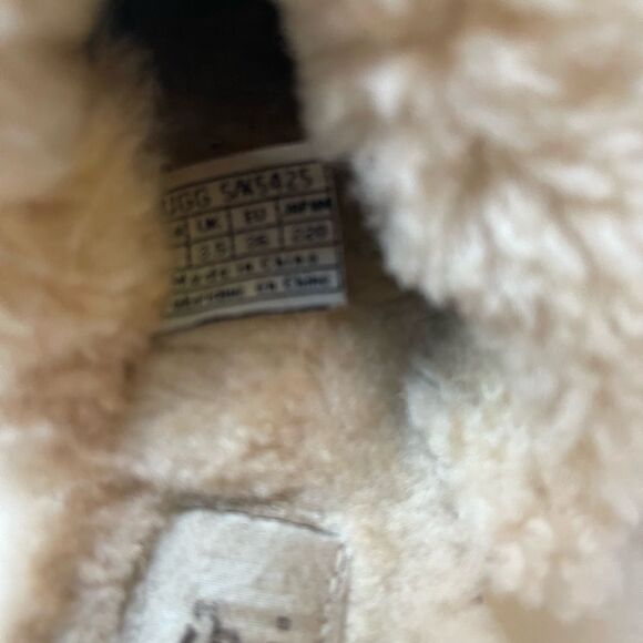 Ugg dark brown clogs with studs sheepskin lining size 5 - Picture 9 of 10